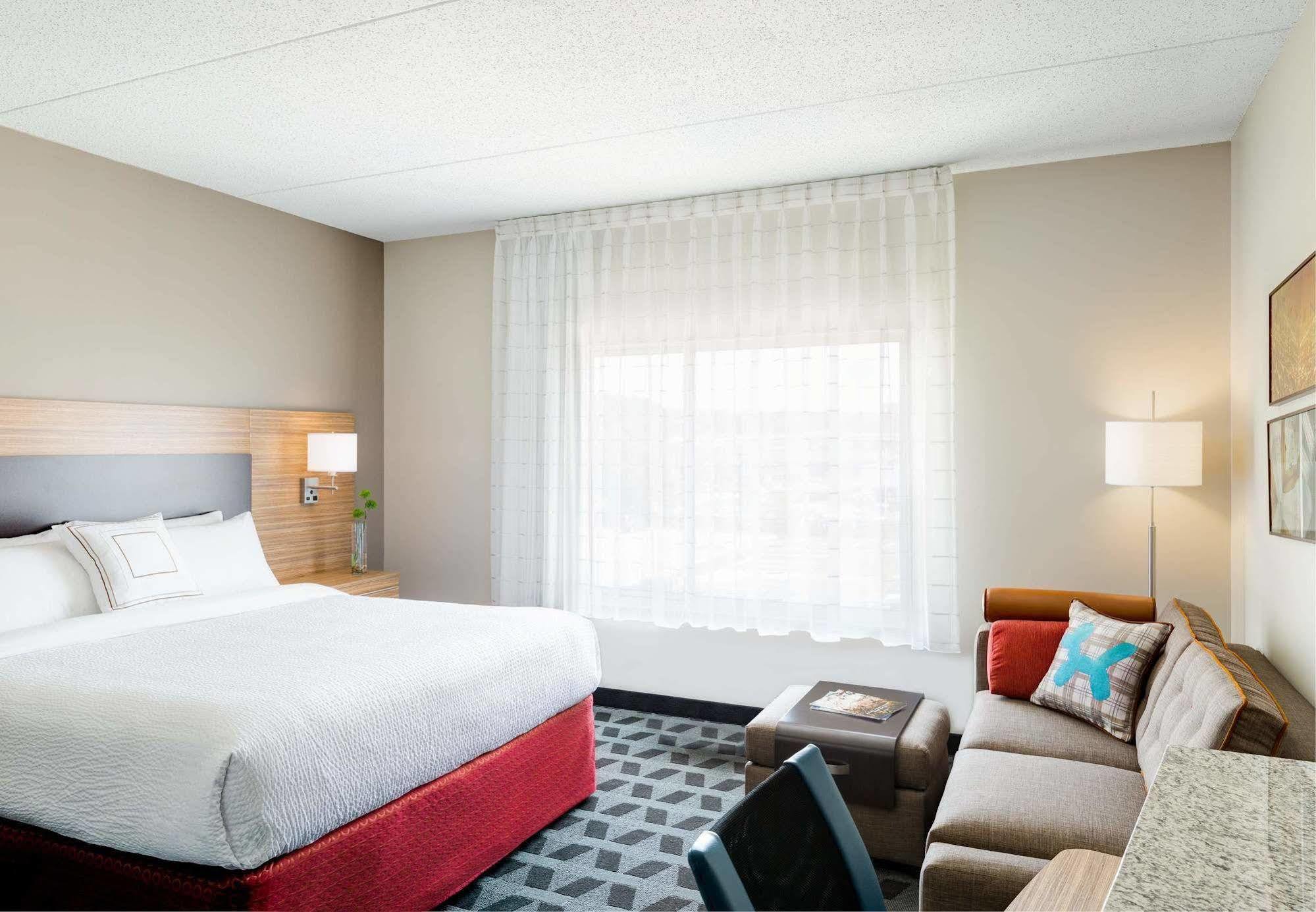 Towneplace Suites By Marriott Parkersburg Exterior photo